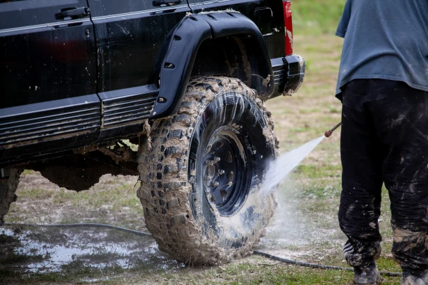 theotherkev-carwash-4294614.jpg